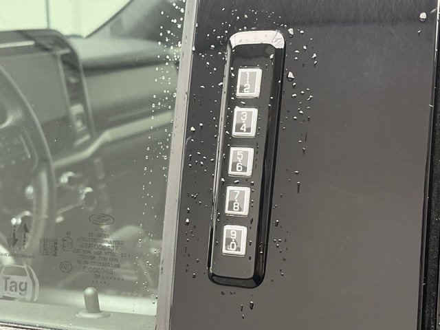 Used 2024 Agate Black Ford XLT image 9