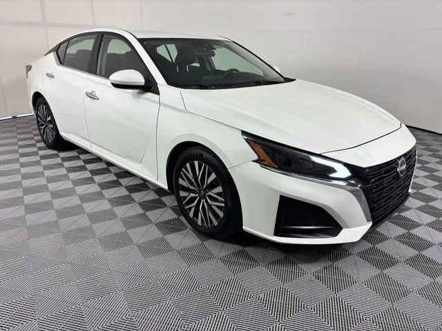 2023 Nissan Altima 2.5 SV's photo