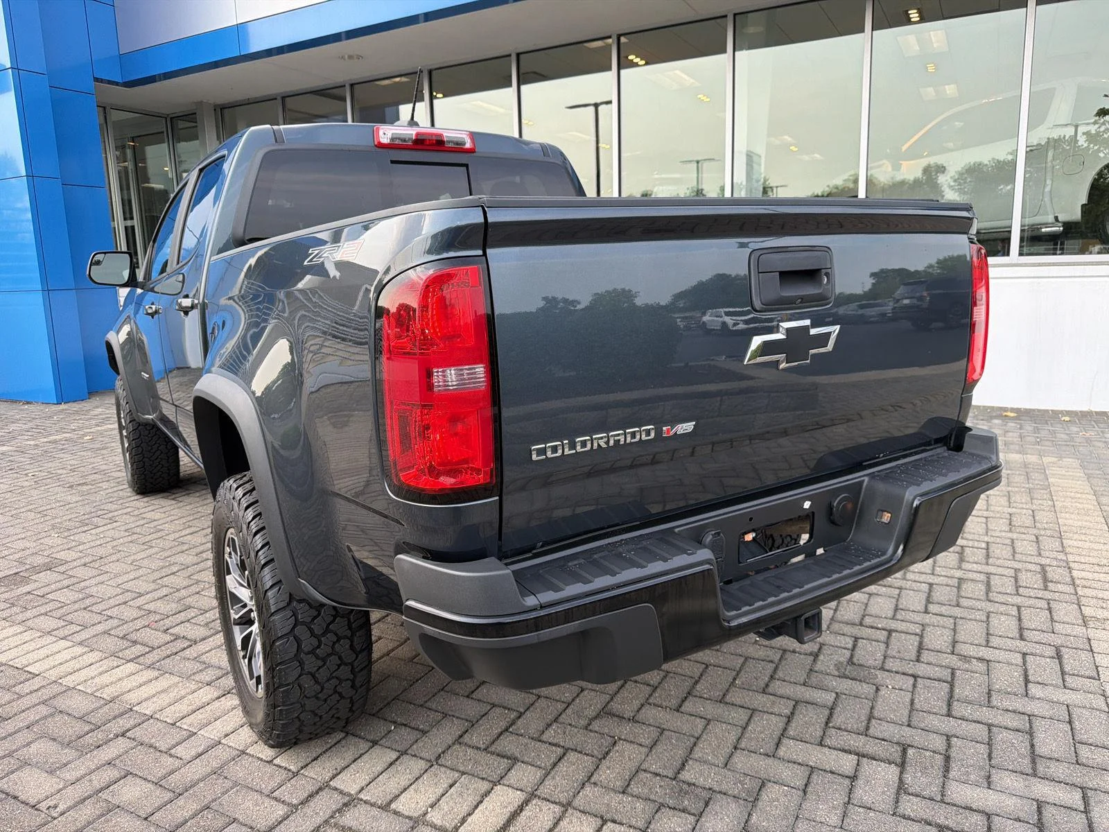 Used 2019 SHADOW GRAY METALLIC Chevrolet 4WD ZR2 image 3