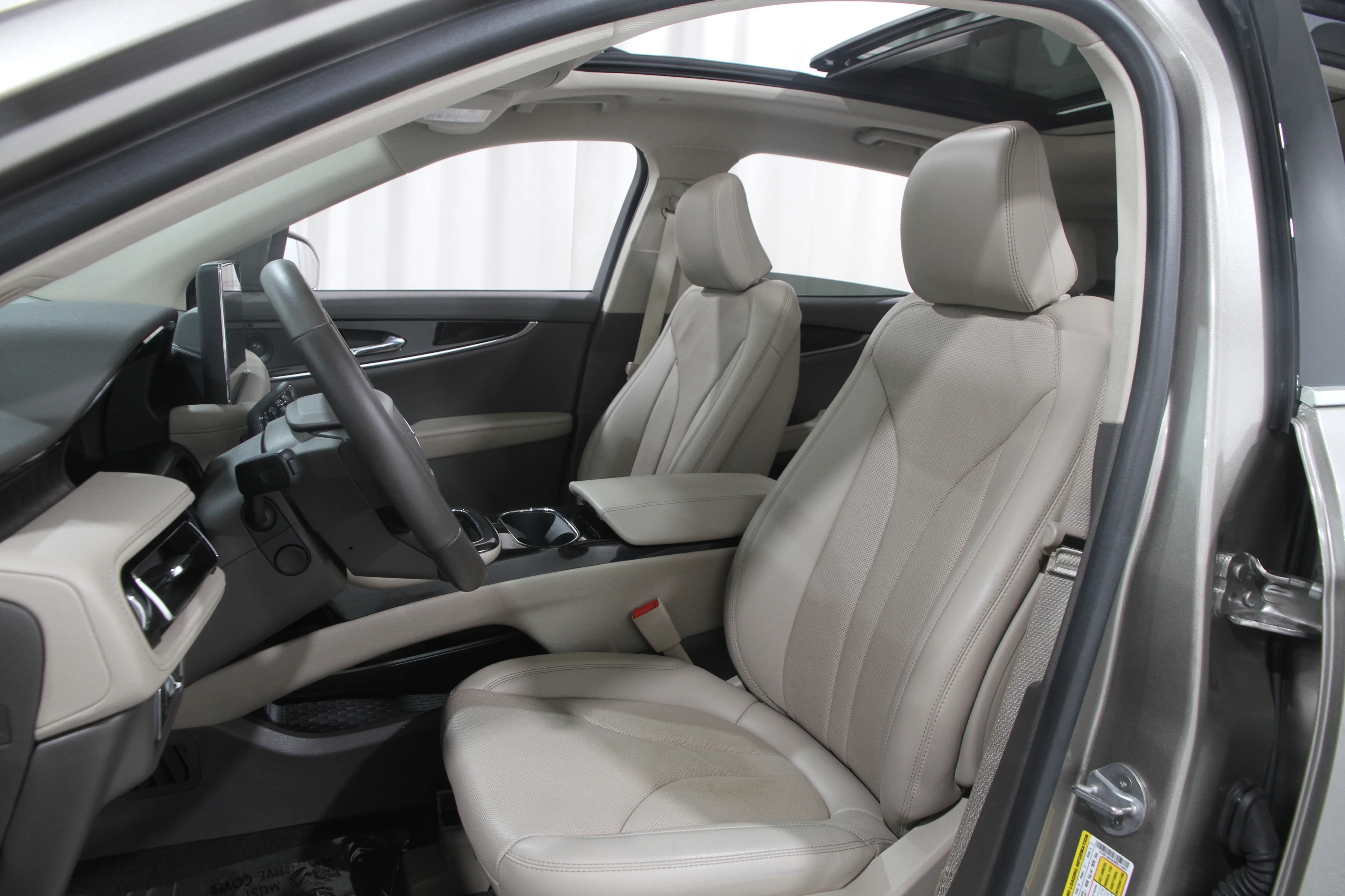 Used 2021 BEIGE Lincoln Reserve image 6