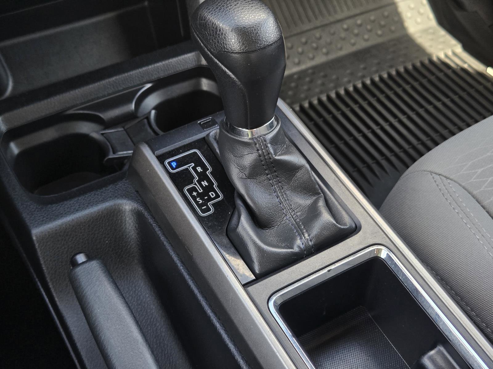 Used 2019 Magnetic Gray Metallic Toyota SR5 image 28