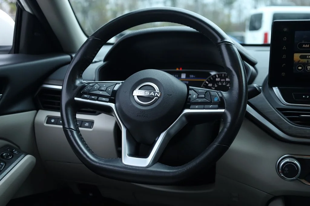 2024 Nissan Altima SV - Photo 6