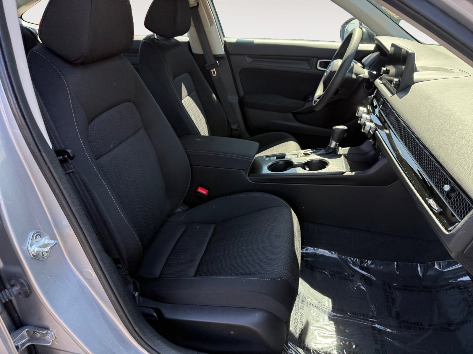 Used 2024 Lunar Silver Metallic Honda LX image 19