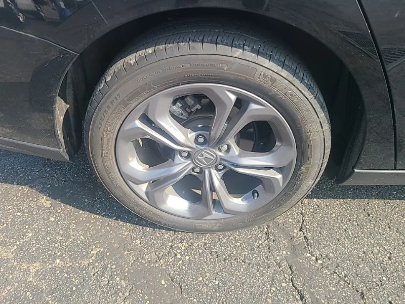 Used 2024  Honda EX image 7