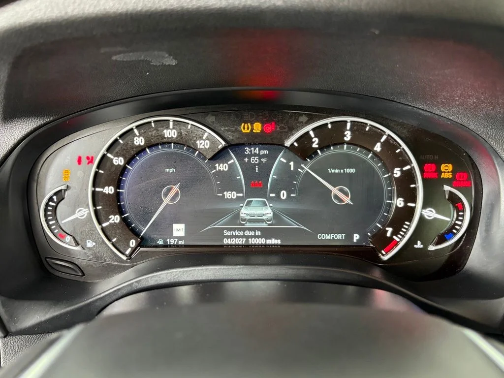 Used 2019 Black BMW xDrive30i image 21