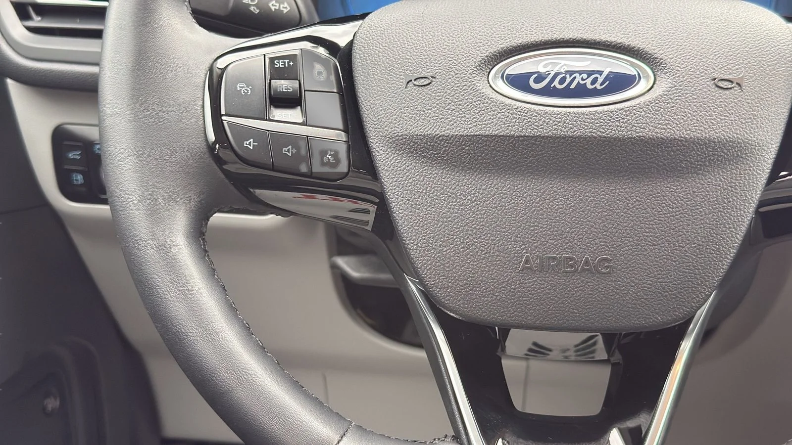Used 2023 Blue Ford Platinum image 13