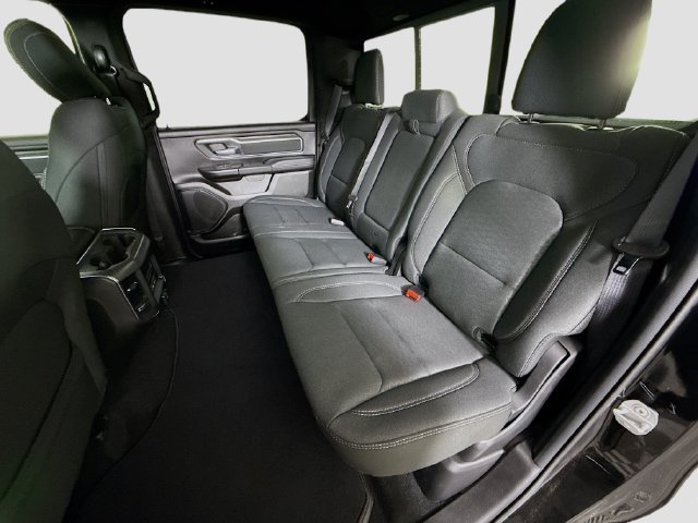 New 2026 Diamond Black Crystal Pearl-Coat Exterior Paint RAM Big Horn/Lone Star image 23