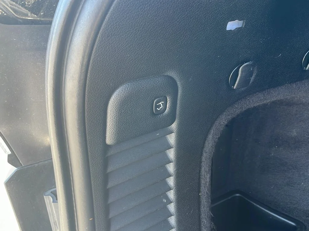 Used 2014 Brilliant Black Crystal Pearlcoat Jeep SRT8 image 10