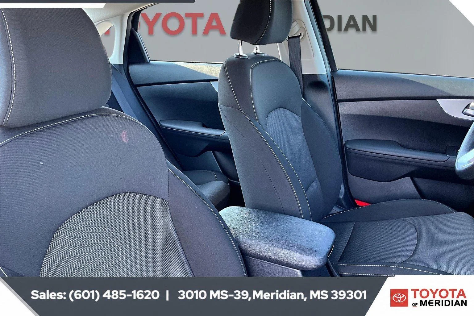 Used 2024 Aurora Black Pearl Kia LXS image 6