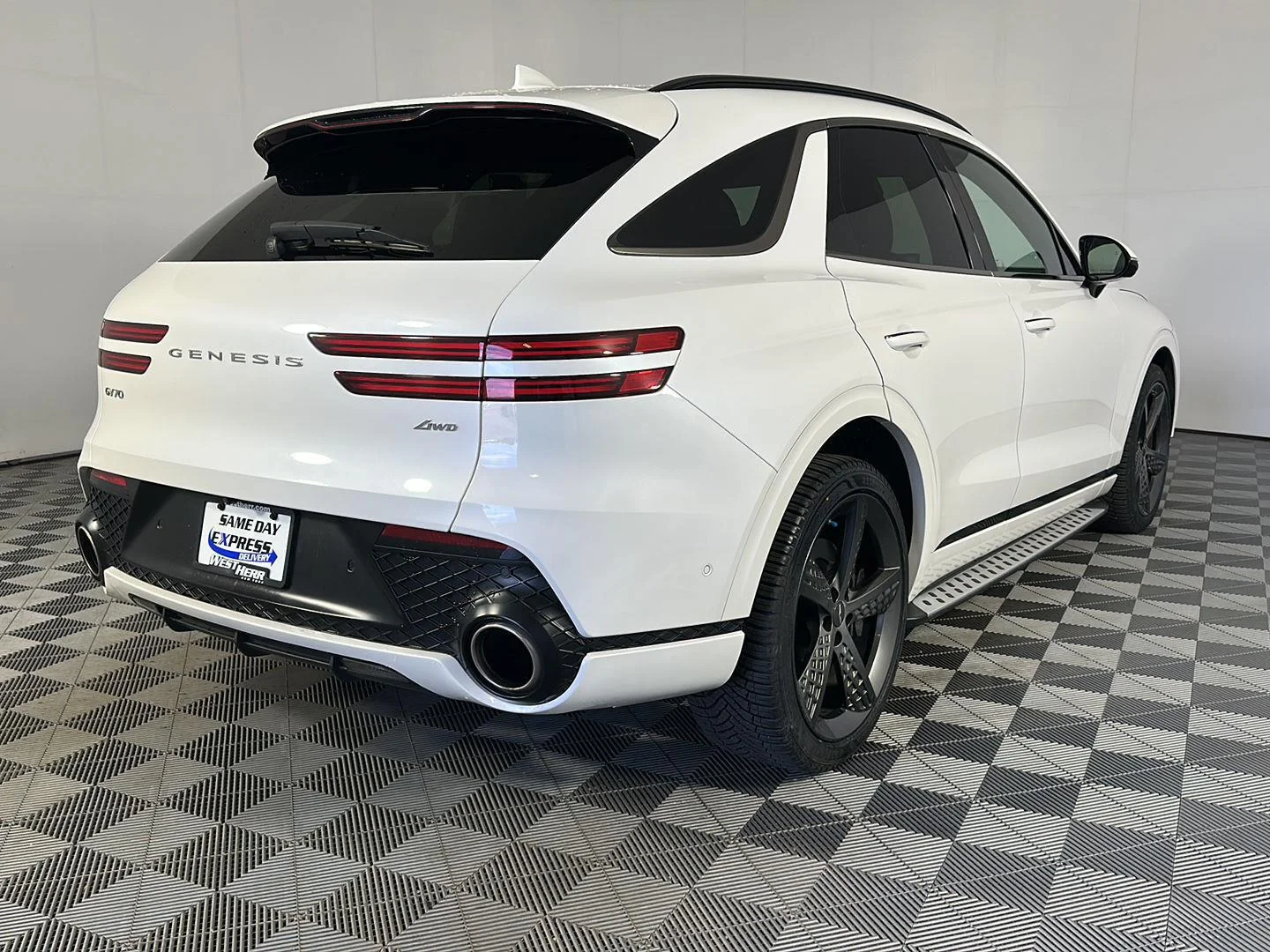 Used 2024 Uyuni White Genesis 2.5T image 7