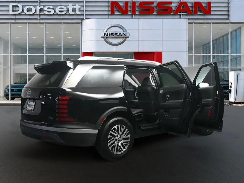 New 2026 Abyss Black Pearl Hyundai SEL 7P image 7