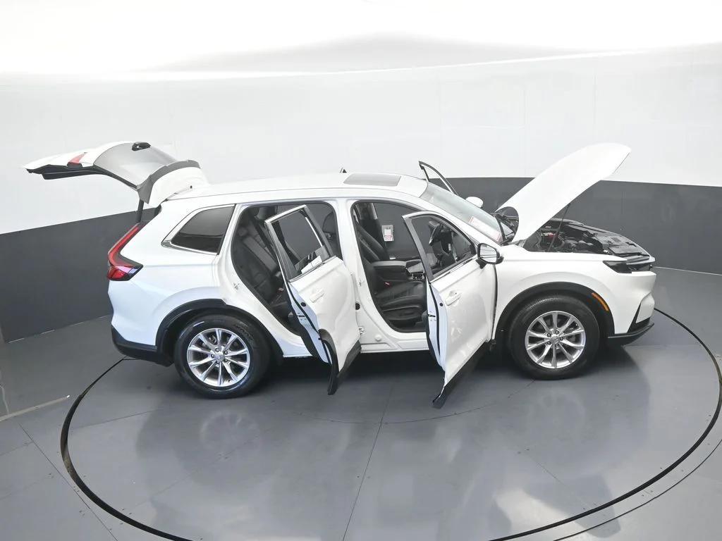 Used 2024 White Honda EX-L image 70