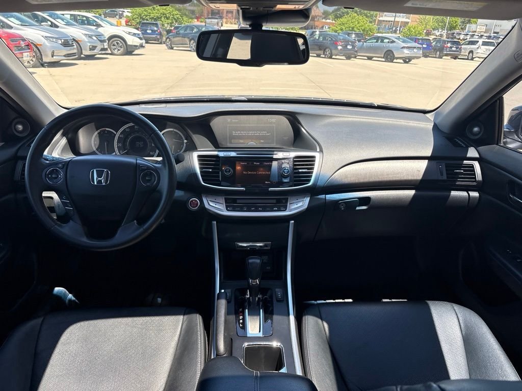Used 2014 Gray Honda EX-L image 37