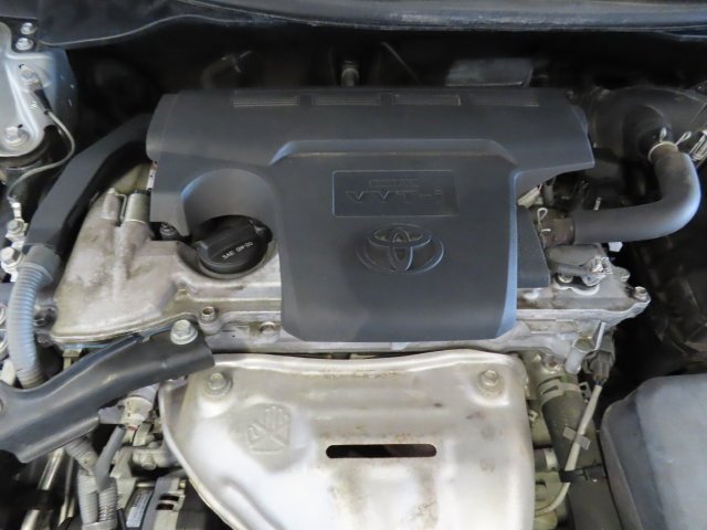 Used 2016 Silver Toyota LE image 31