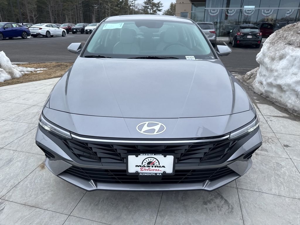 New 2026 Silver Hyundai Limited image 2