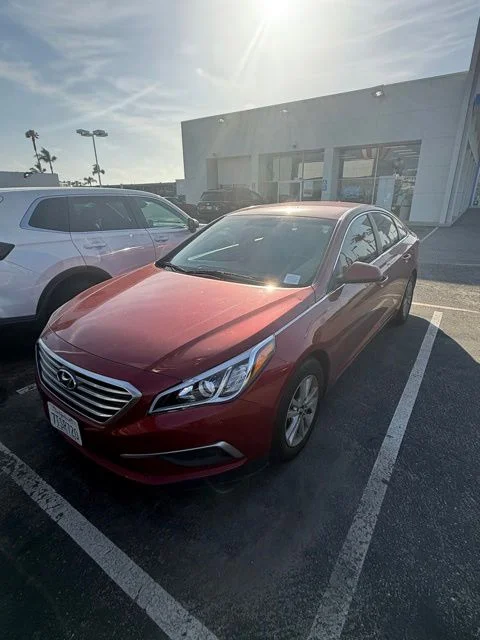 Used 2016 Hyundai Sonata SE with VIN 5NPE24AF4GH275880 for sale in Ventura, CA