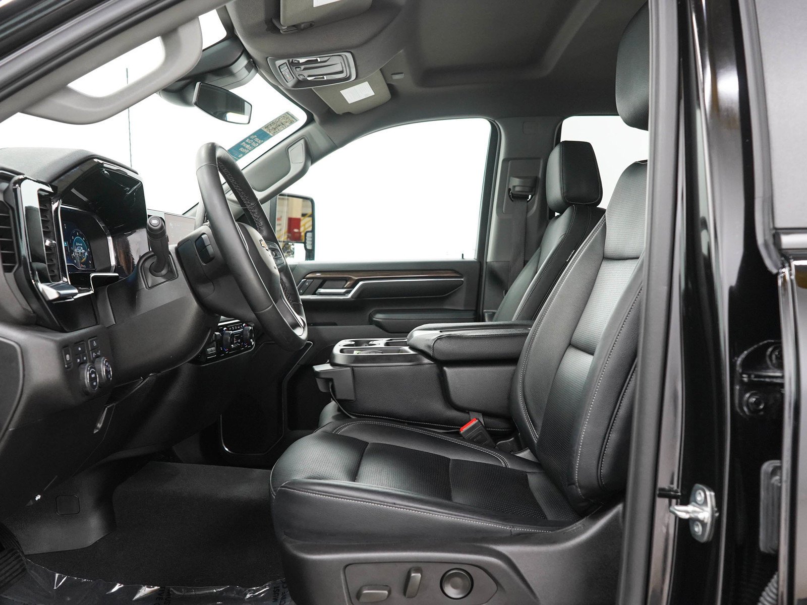 Used 2024 Black Chevrolet LT image 23