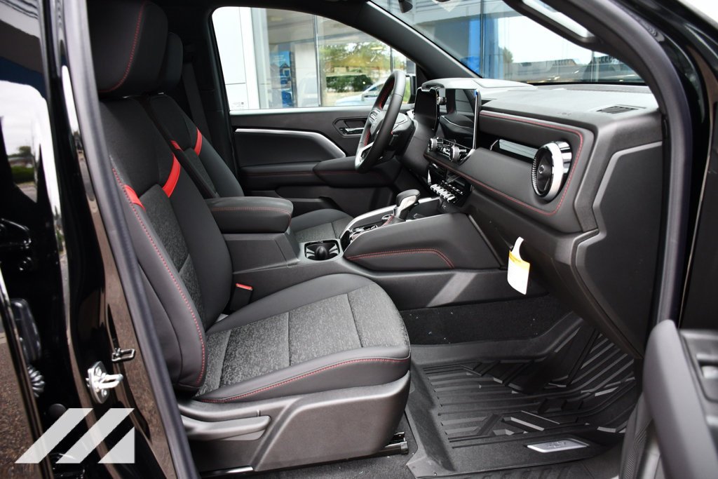 2026 Chevrolet Colorado Z71 - Photo 27