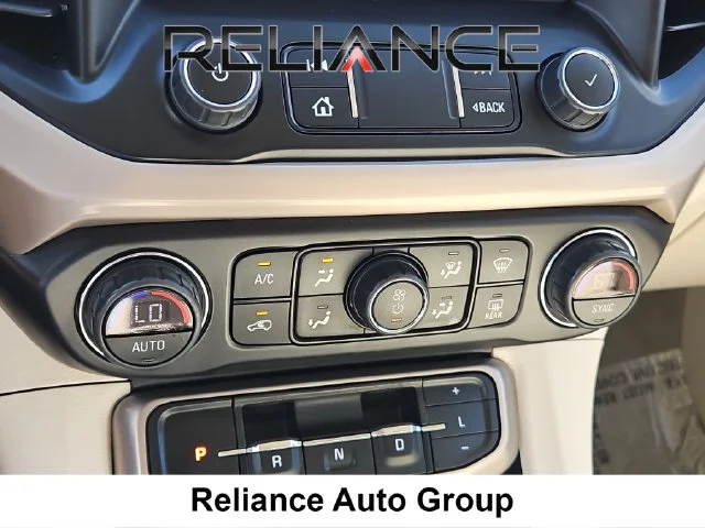 Used 2023 White GMC Denali image 32