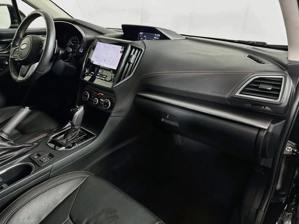 Used 2019 Black Subaru 2.0i Limited image 36