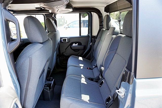 New 2025 Anvil Clear-Coat Exterior Paint Jeep Sport S image 21