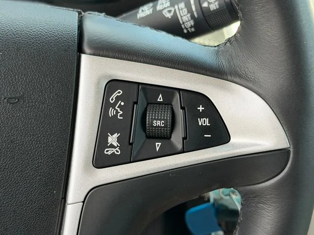 Used 2017 White GMC Denali image 16