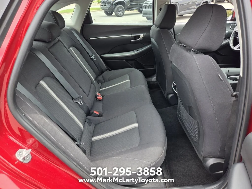 Used 2025 Red Hyundai SEL image 14