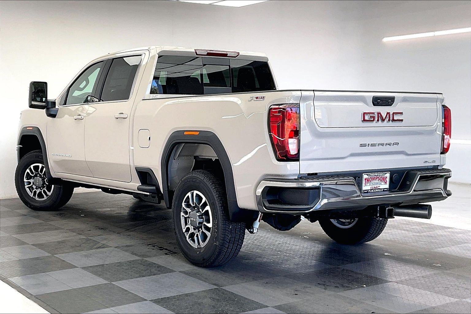New 2026 Coastal Dune GMC SLE image 2