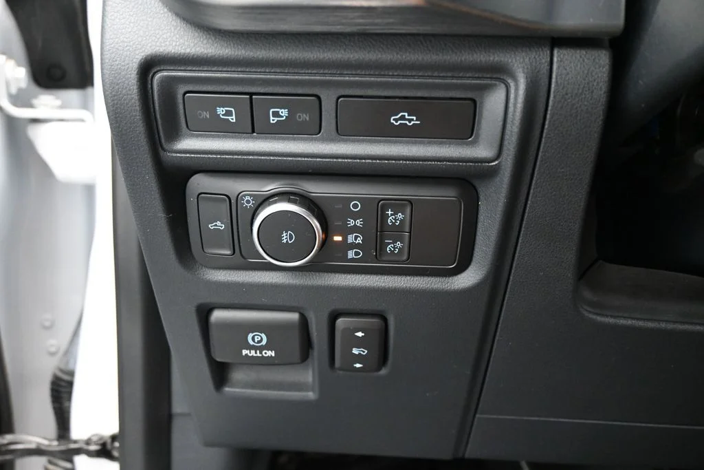 Certified Used 2022 White Ford Lariat image 15