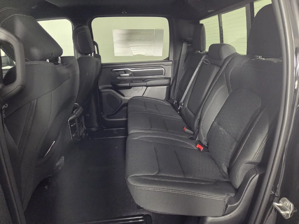New 2026 Diamond Black Crystal Pearl-Coat Exterior Paint RAM Big Horn image 16