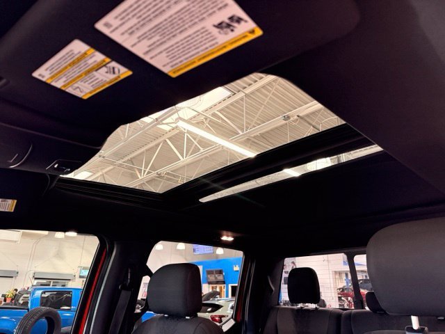 Used 2019 Red Ford XL image 20