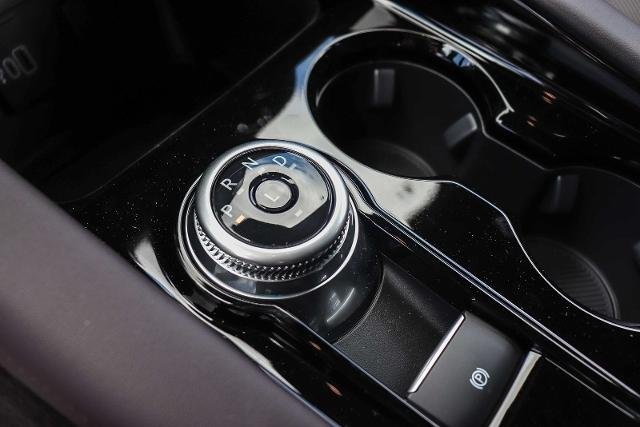 New 2026 Star White Metallic Tri-Coat Ford Platinum™ image 50