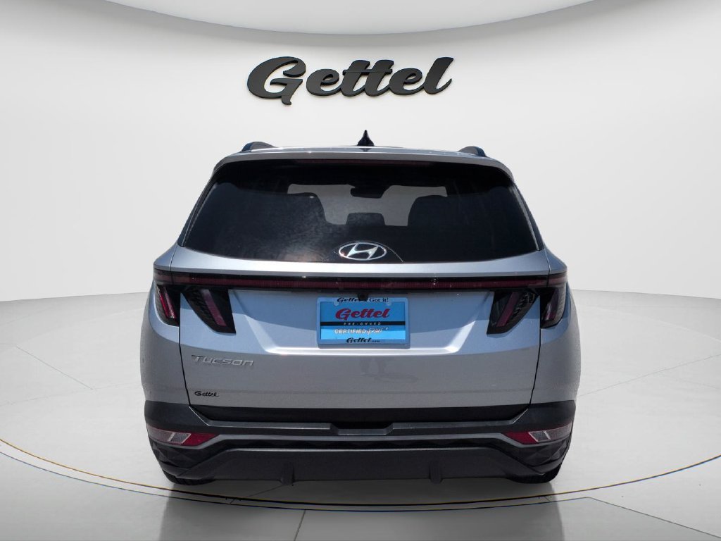 Used 2024 Silver Hyundai SEL image 5