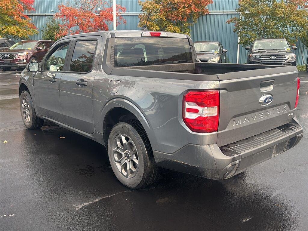 Used 2024 Carbonized Gray Metallic Ford XLT image 3