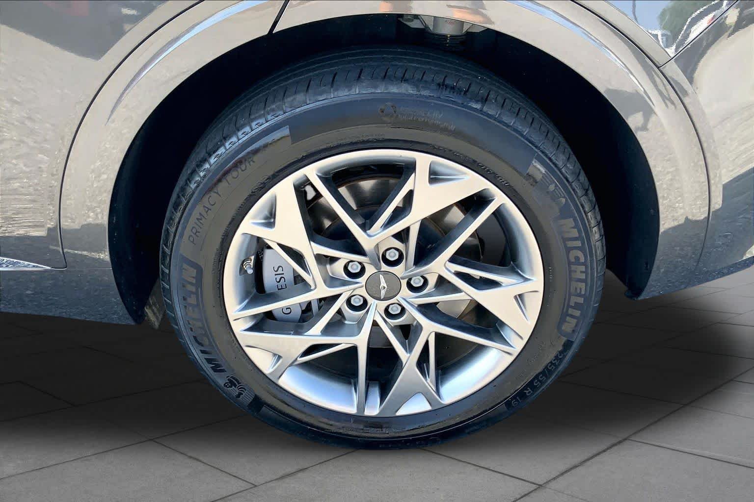 Used 2025 Makalu Gray Genesis 2.5T image 10