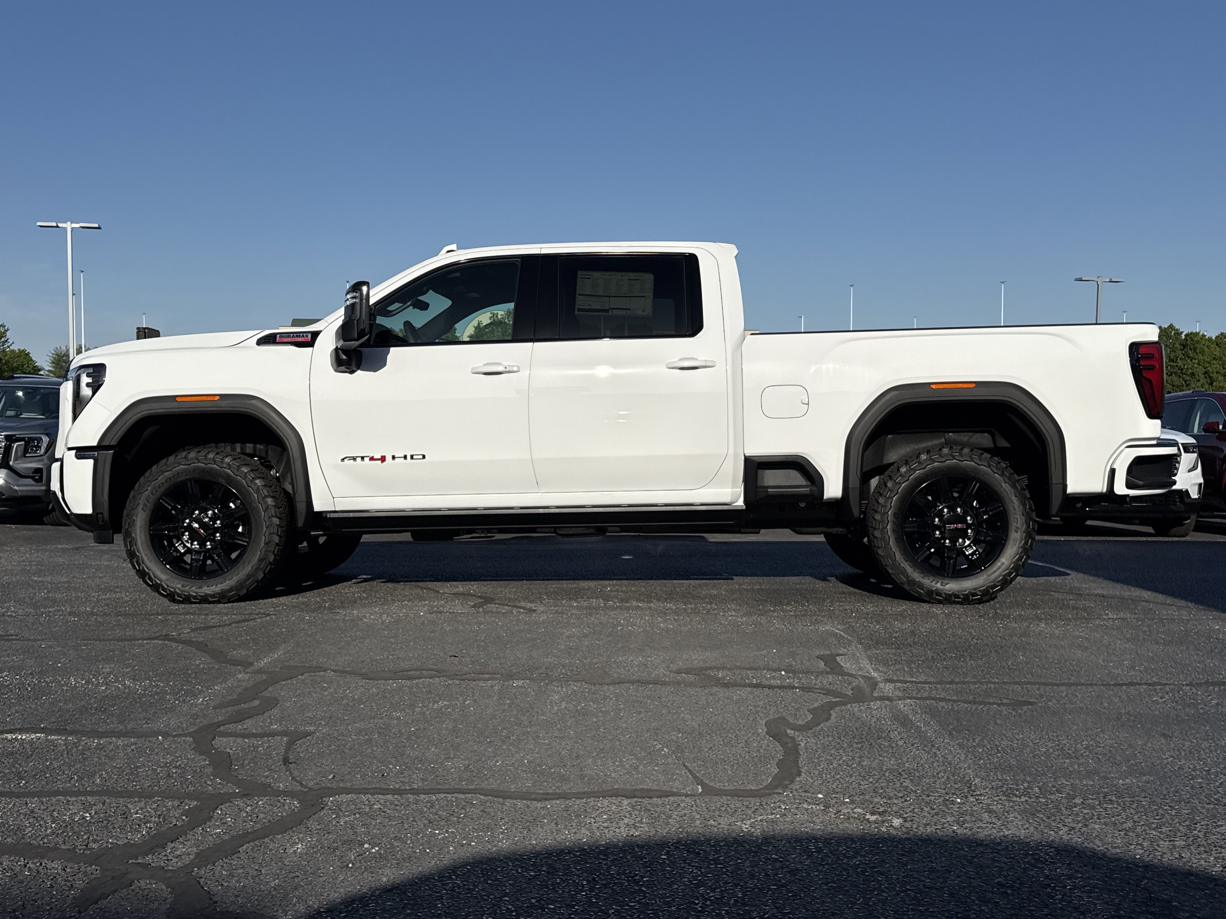 2026 GMC Sierra 2500HD AT4 - Photo 13