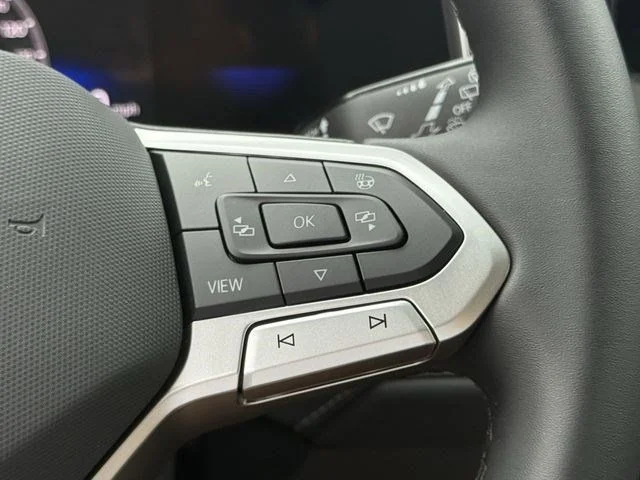 New 2026 White Volkswagen 1.5T SE Black image 12