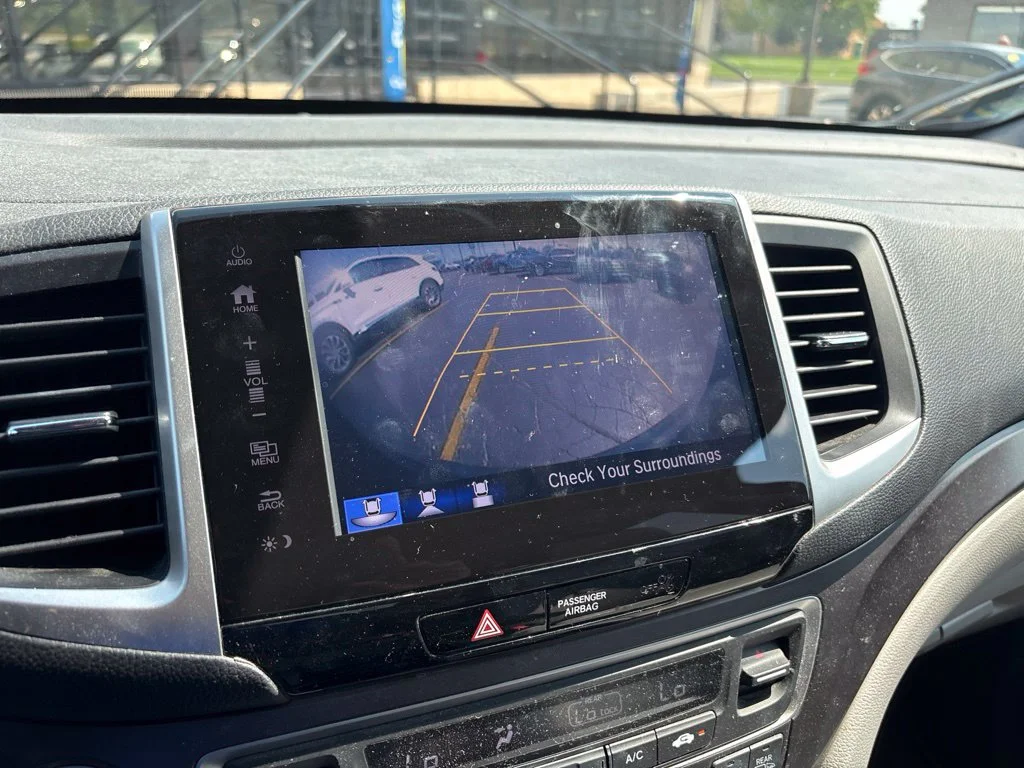 Used 2017  Honda EX-L image 11
