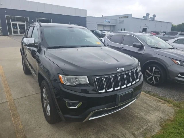 Used 2015 Black Jeep Limited image 1