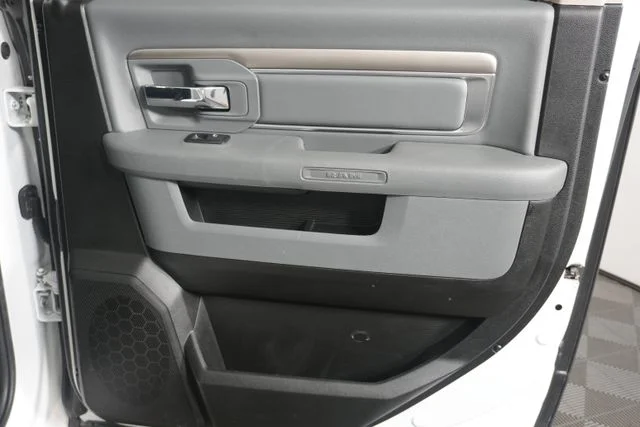 Certified Used 2019 Bright White Clearcoat Ram Warlock image 33