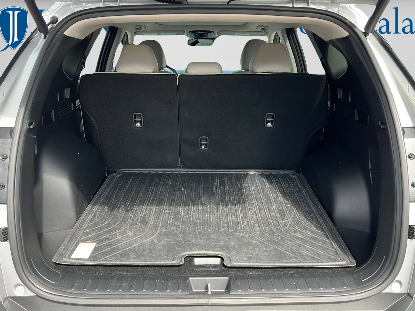 Used 2024 Shimmering Silver Hyundai Limited image 12
