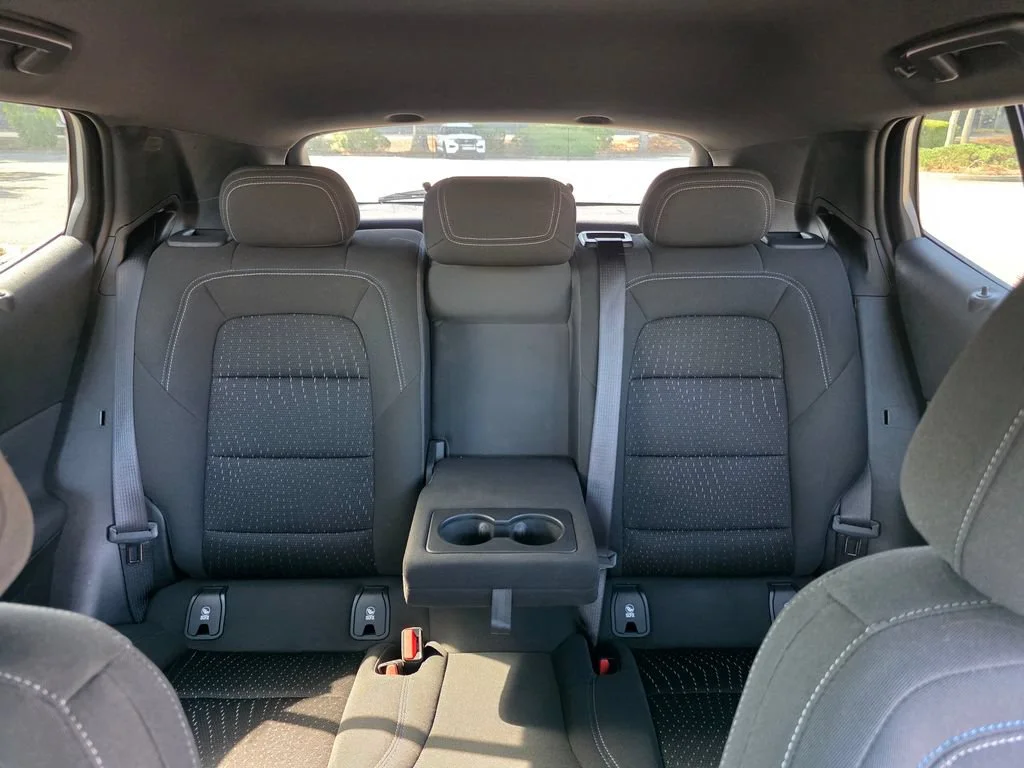 Used 2025 Summit White Chevrolet LT image 26