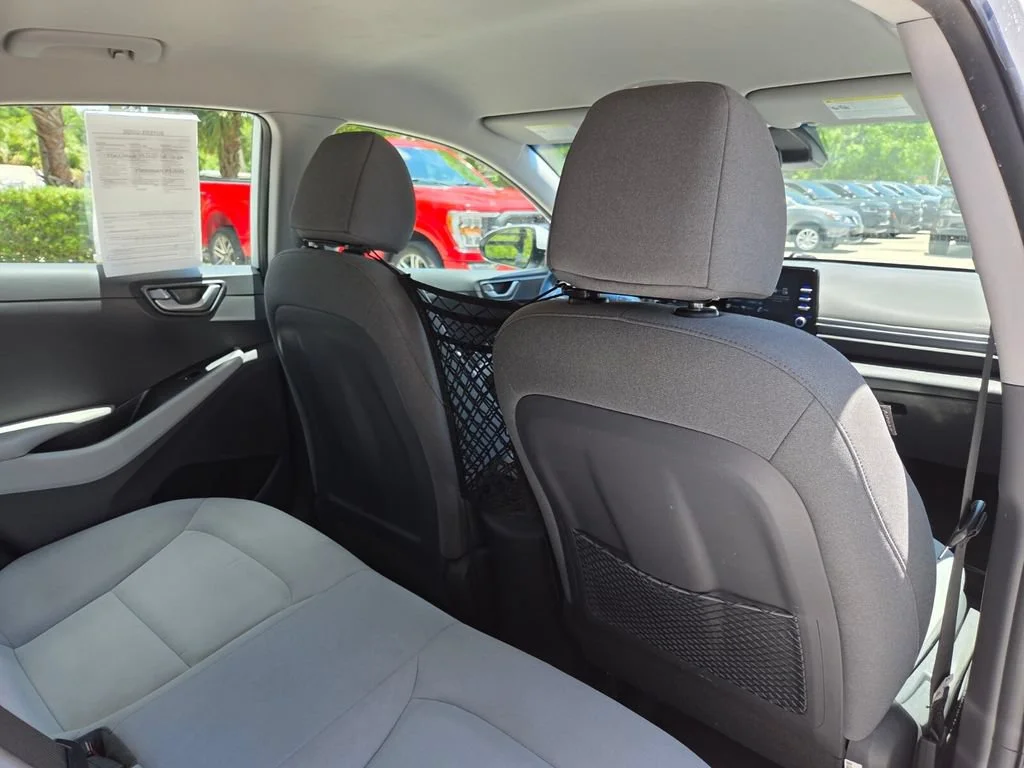 Used 2021 Ceramic White Hyundai Blue image 17