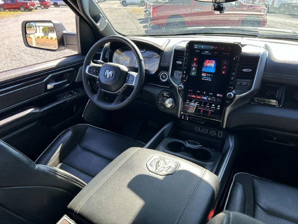 Used 2025 White Ram Laramie image 27