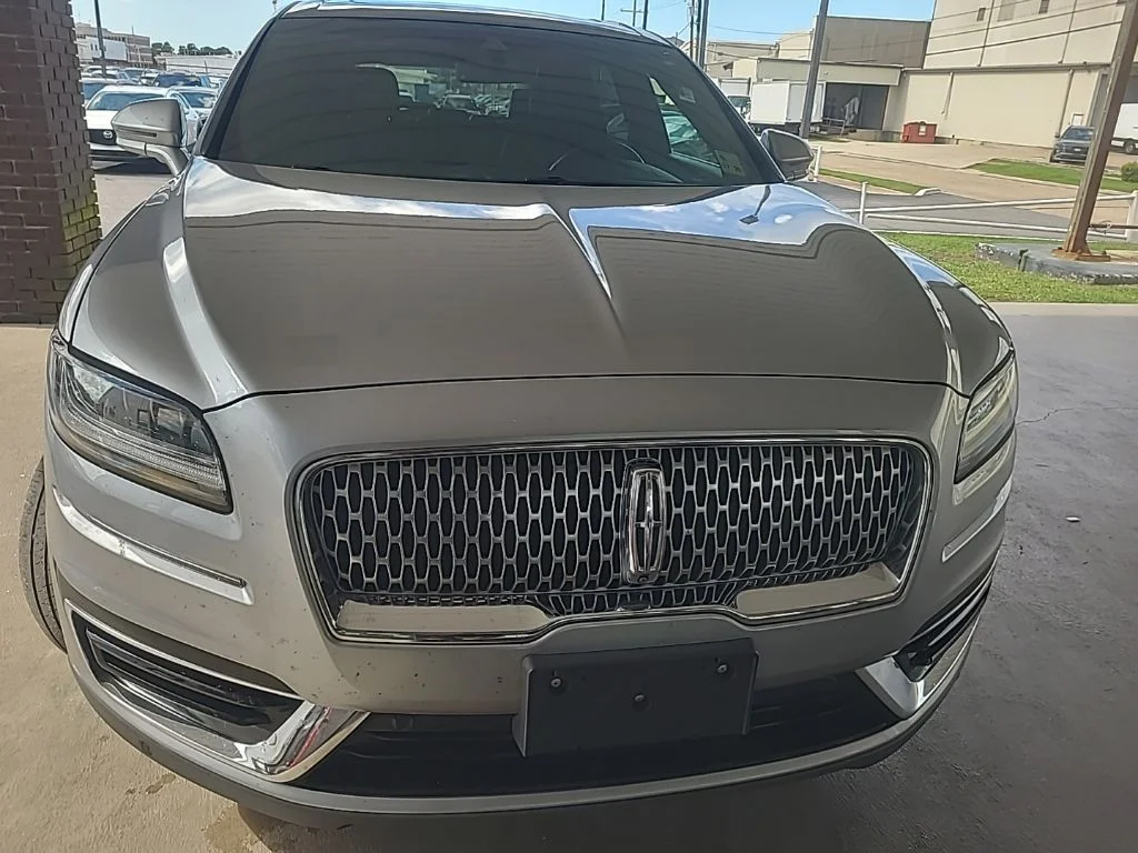 Used 2020 Silver Lincoln Reserve image 8