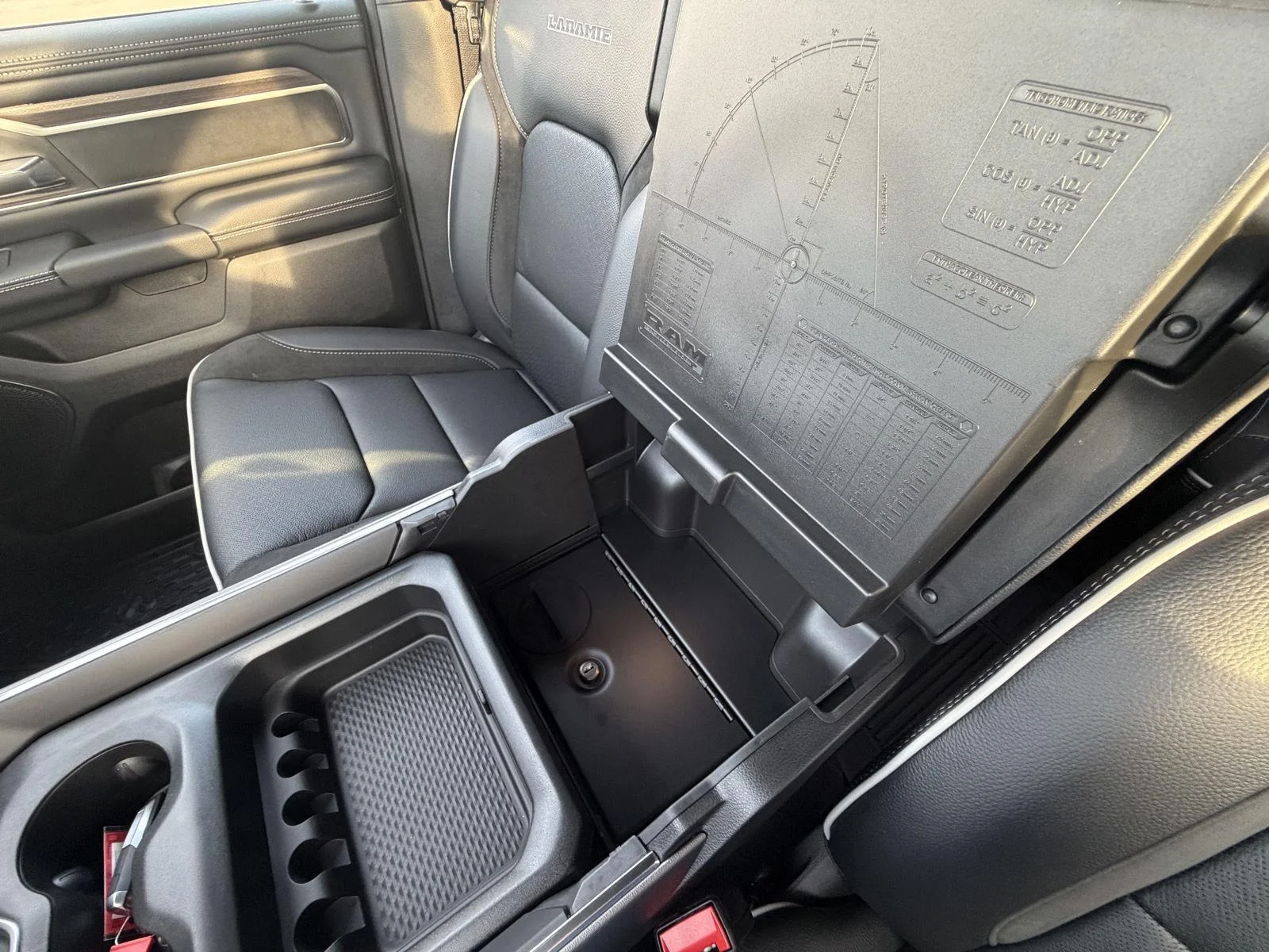 New 2026 Bright White Clear-Coat Exterior Paint RAM Laramie image 16