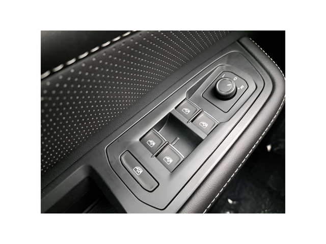 New 2026 Pure Gray Volkswagen 2.0T SE W/TECHNOLOGY image 22