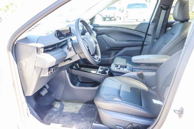 New 2026 Star White Metallic Tri-coat Ford Premium image 48