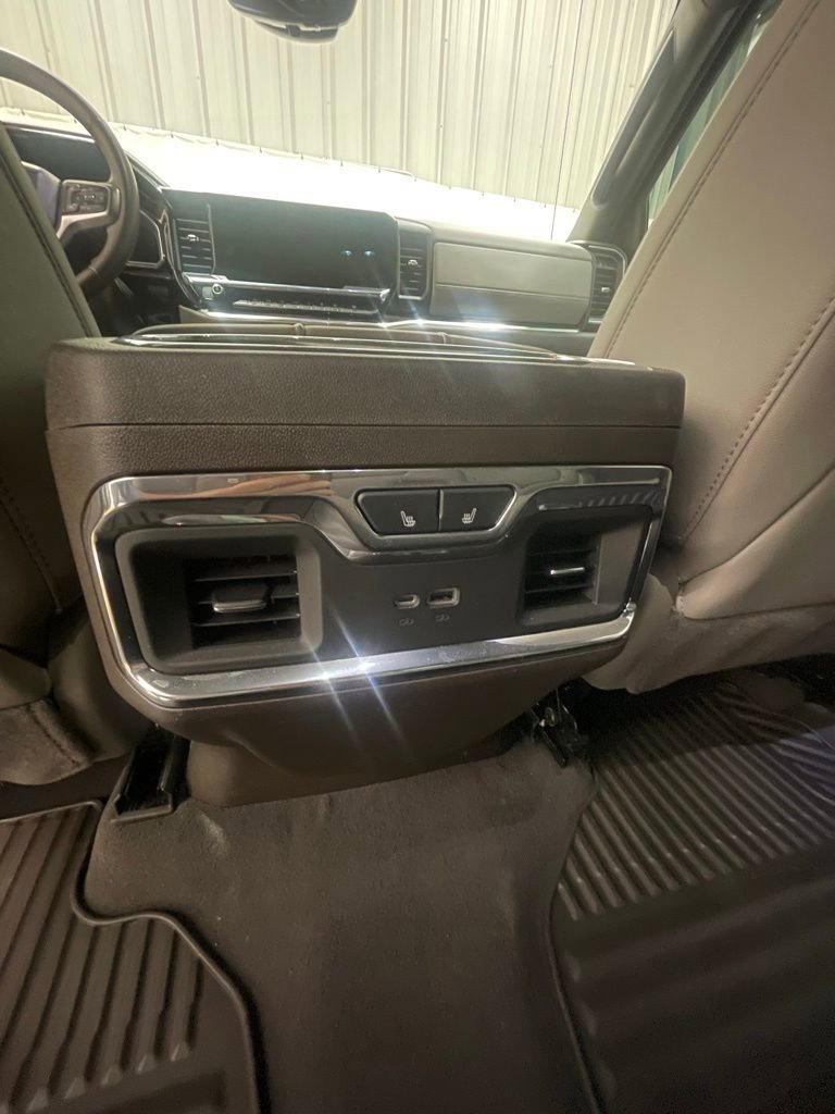 2025 Chevrolet Silverado 1500 LTZ - Photo 23
