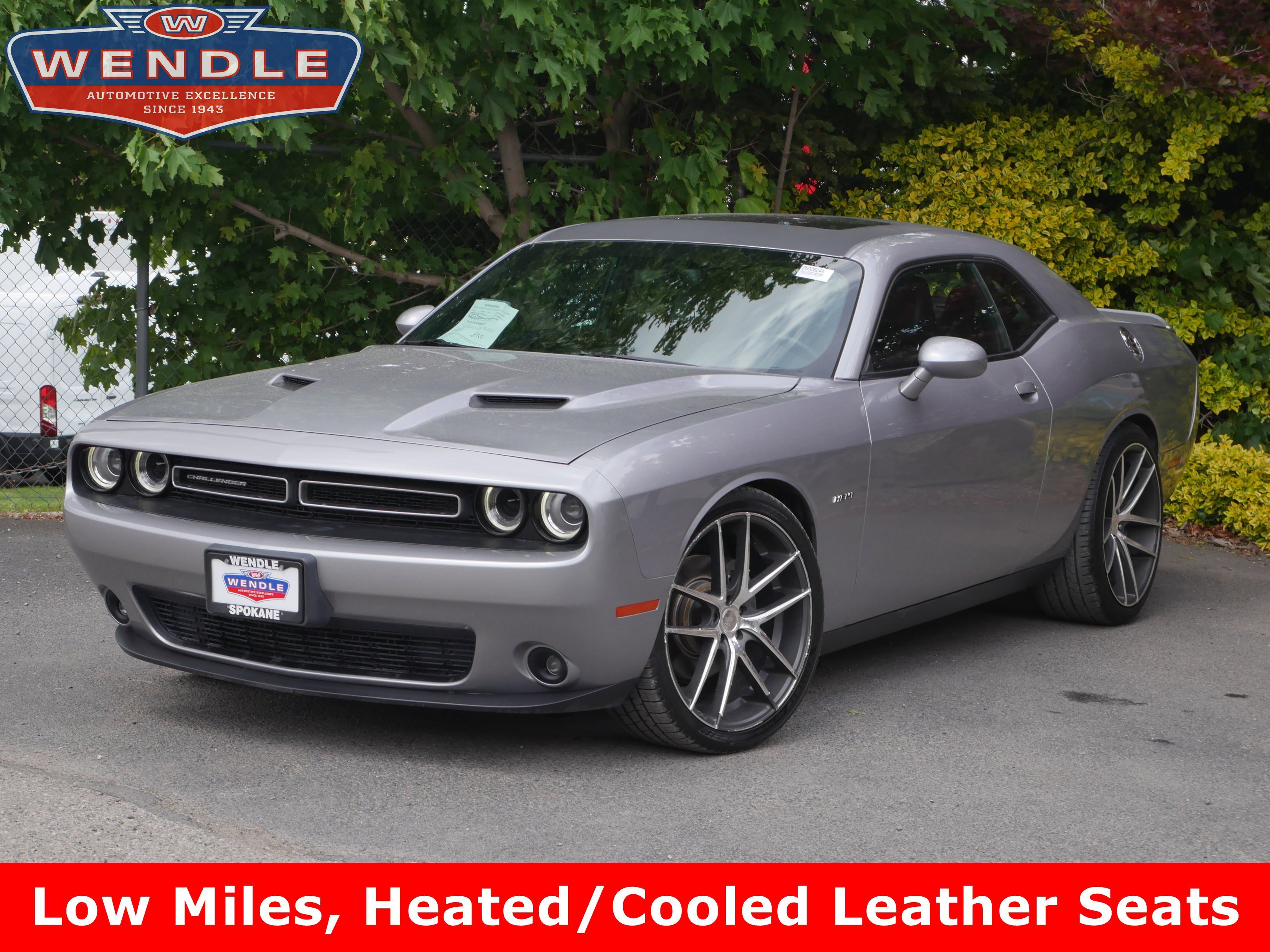2015 Dodge Challenger R/T's photo